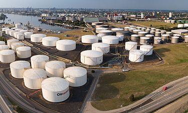 Oiltanking Deutschland: Tank terminal Hamburg, Blumensand © Oiltanking Deutschland GmbH & Co. KG